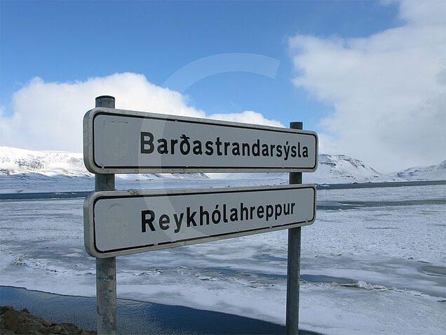 Iceland during Winter - Streetsign